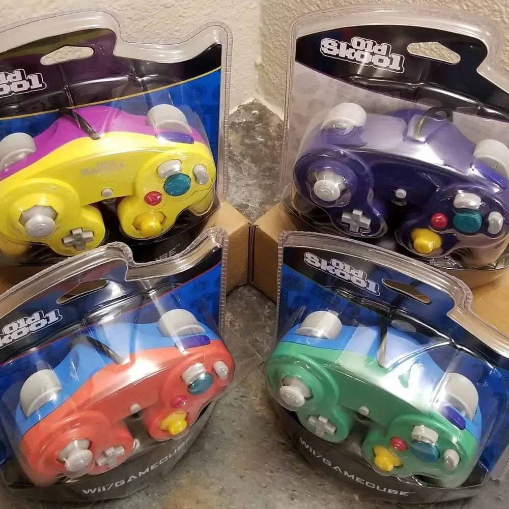 4 Gamecube Controllers - 4 Colors Bundle (NEW) Red Green Yellow Purple, Nintendo